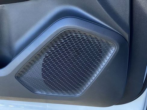 New 2026 Chevrolet Equinox EV LT FWD image 30