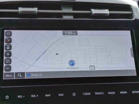 Certified 2023 Hyundai Santa Cruz Limited image 18