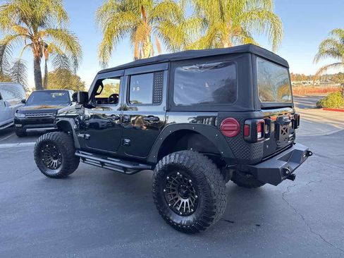 Used 2018 Jeep Wrangler Unlimited Sport image 12