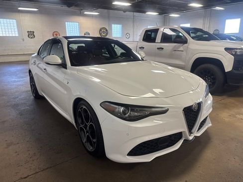 Used 2023 Alfa Romeo Giulia Ti w/ Active Assist Plus Package RWD image 4