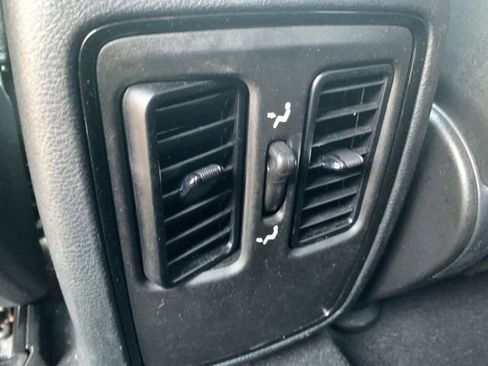 Used 2024 Dodge Durango GT image 40