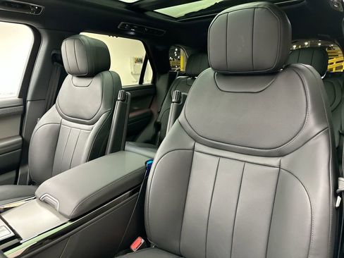 New 2026 Land Rover Range Rover Sport Dynamic SE image 18