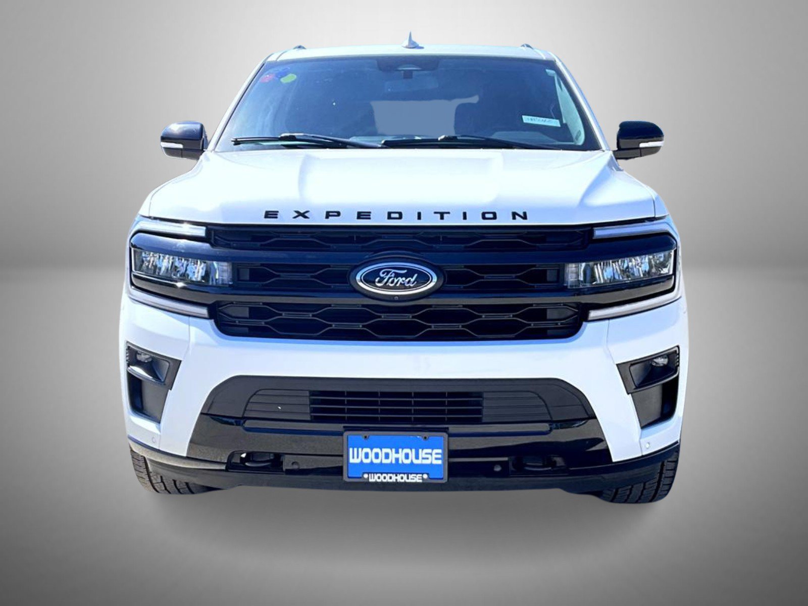 Used 2023 Ford Expedition Limited AWD/4WD image 2