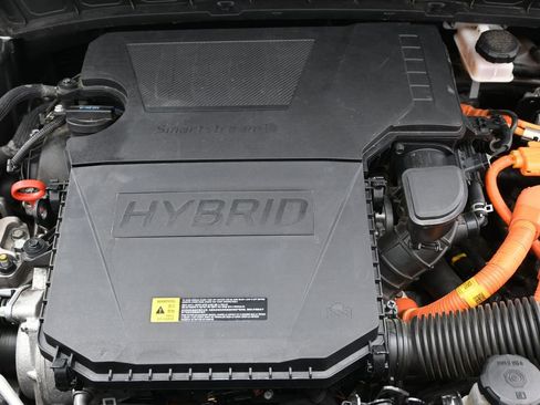 Used 2023 Kia Niro LX image 37