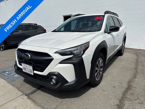 Used 2024 Subaru Outback Premium AWD/4WD image 1