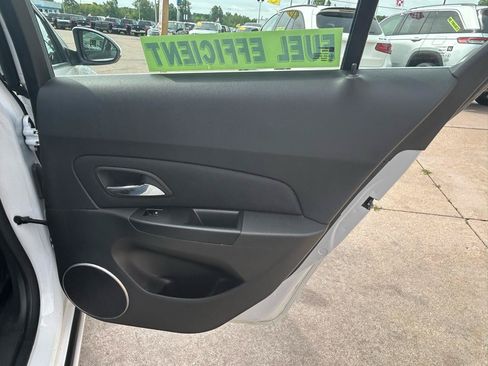 Used 2012 Chevrolet Cruze LT FWD image 15