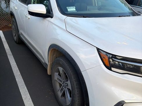 Used 2023 Honda Pilot EX-L image 3