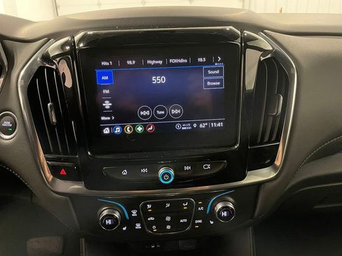 Used 2023 Chevrolet Traverse LT w/ Midnight/Sport Edition image 34