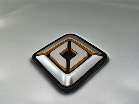 Used 2025 Rivian R1S Adventure image 16