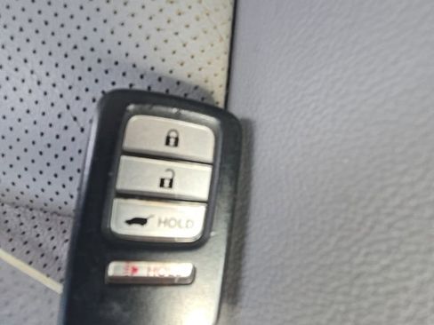 Used 2016 Honda CR-V Touring image 33