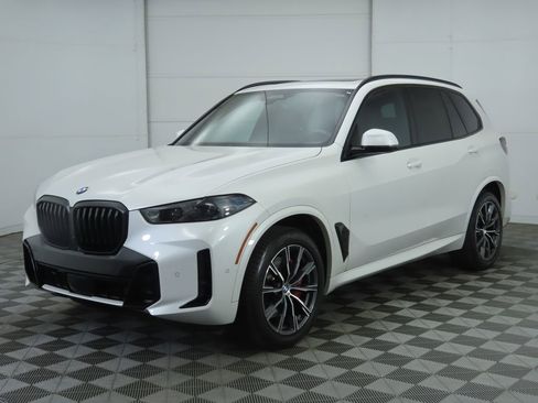 Used 2024 BMW X5 xDrive40i w/ Executive Package image 1