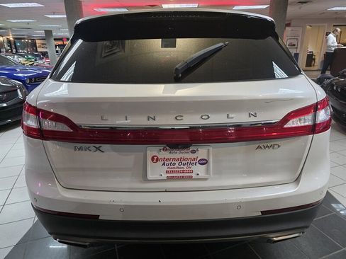 Used 2018 Lincoln MKX Select w/ Select Plus Package image 8