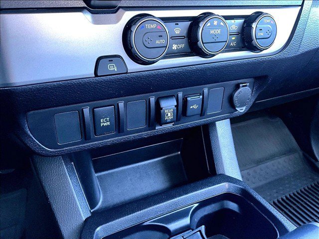 Used 2021 Toyota Tacoma SR5 RWD image 23