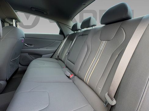 New 2026 Hyundai Elantra SEL Sport Premium image 3