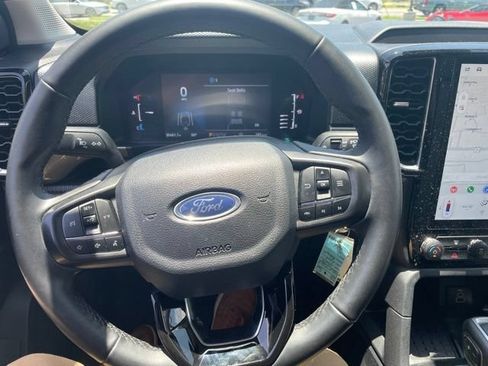Used 2024 Ford Ranger XLT AWD/4WD image 2