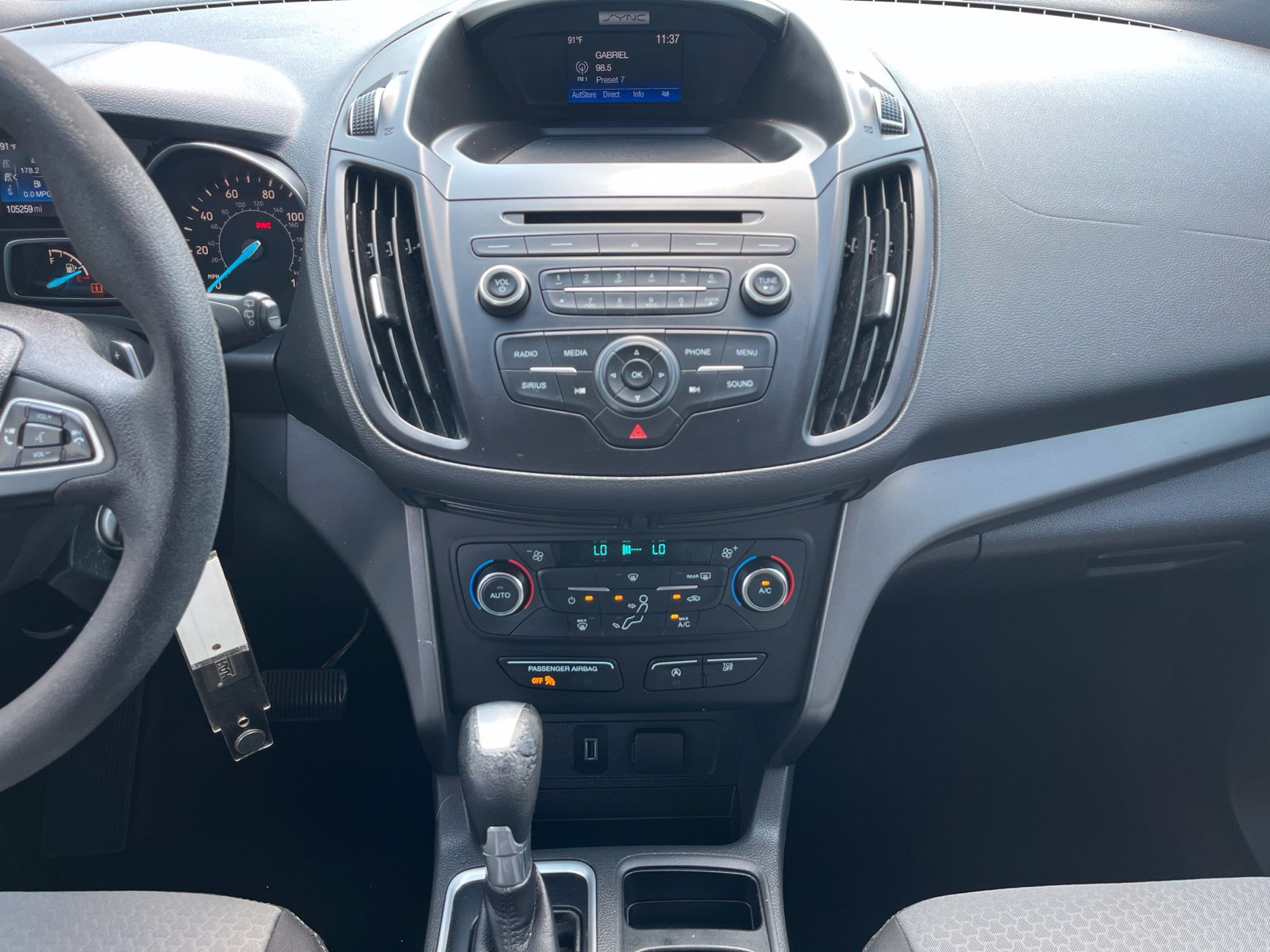 Used 2017 Ford Escape SE FWD image 24