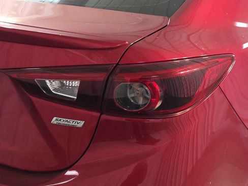 Used 2017 MAZDA MAZDA3 Grand Touring w/ Premium Equipment Package FWD image 13