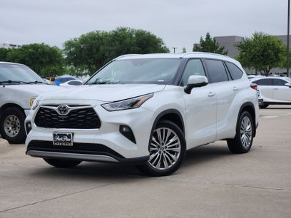 Used 2023 Toyota Highlander Platinum