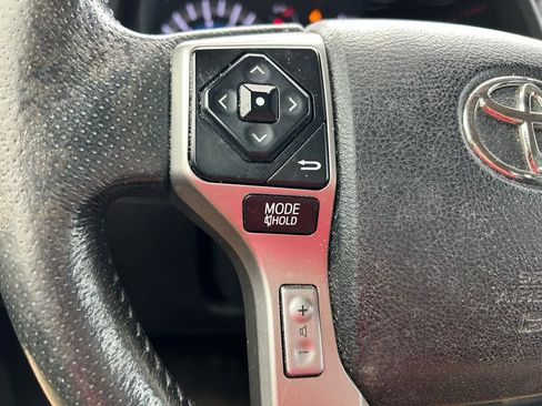 Used 2016 Toyota 4Runner Limited AWD/4WD image 22