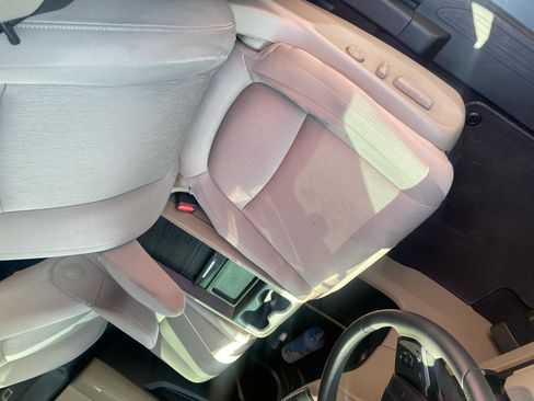 Used 2018 Honda Odyssey EX image 11