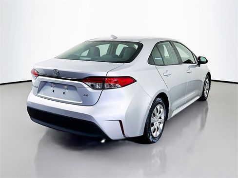 Used 2024 Toyota Corolla LE image 8