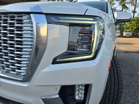 Used 2024 GMC Yukon Denali w/ Advanced Technology Package AWD/4WD image 33