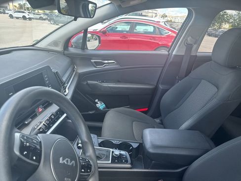 Certified 2023 Kia Sportage LX AWD/4WD image 18