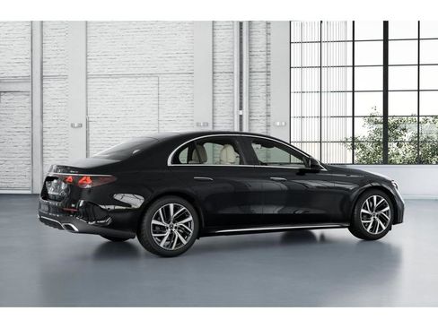 New 2026 Mercedes-Benz E 350 4MATIC Sedan image 19