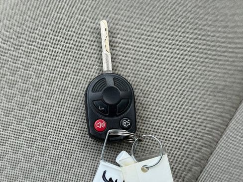 Used 2017 Ford Escape SE w/ Equipment Group 201A image 39