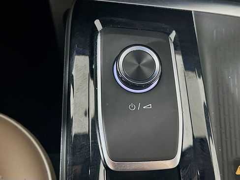 Used 2025 Buick Enclave Preferred image 25