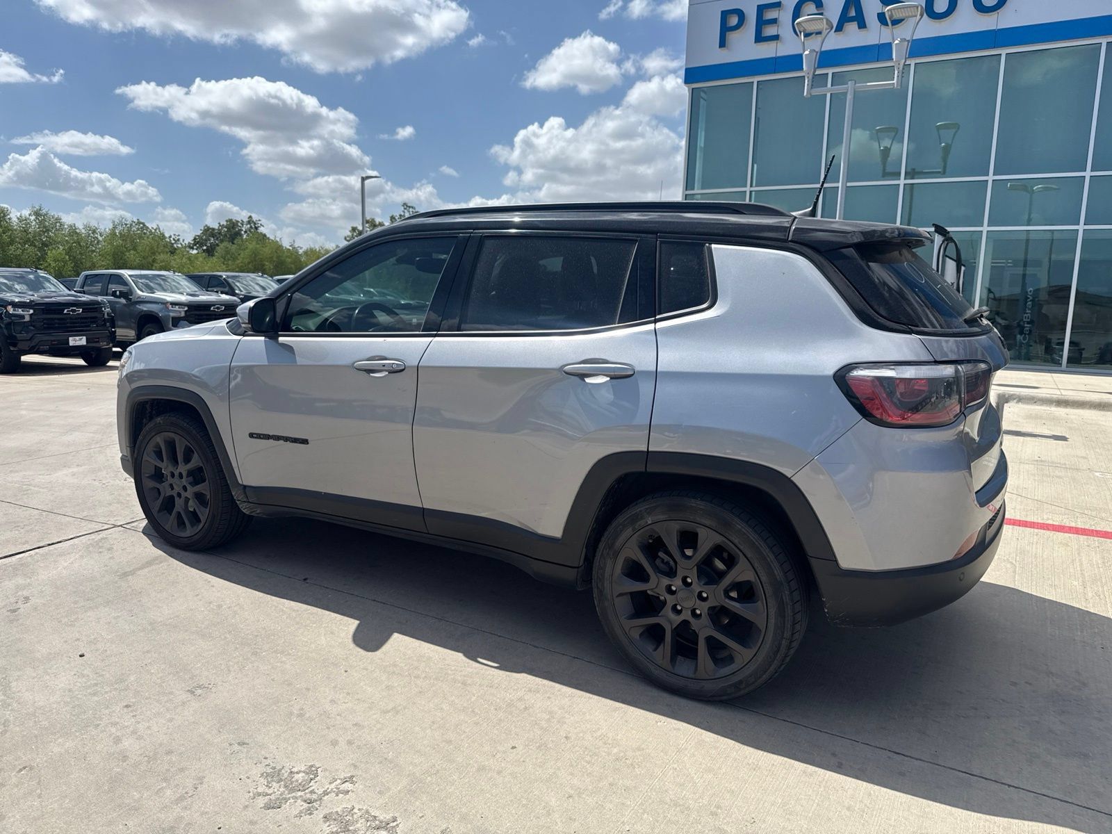 Used 2019 Jeep Compass High Altitude FWD image 3