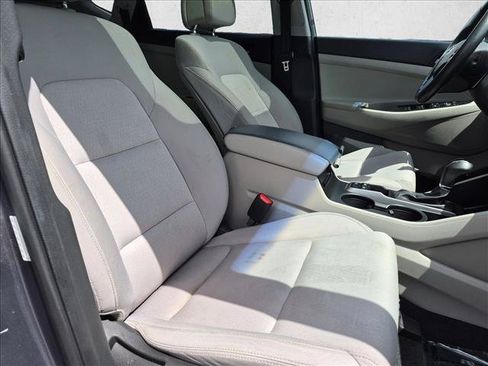 Used 2018 Hyundai Tucson Value FWD image 22