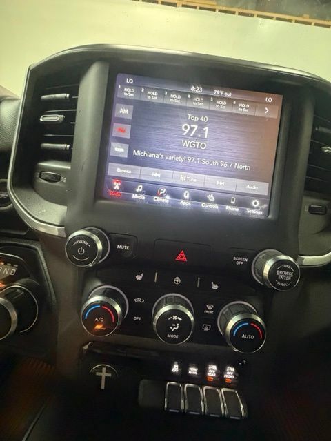Used 2021 RAM 1500 Big Horn AWD/4WD image 17
