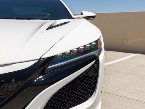 Used 2017 Acura NSX AWD/4WD image 15