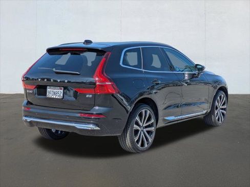 Used 2023 Volvo XC60 B5 Ultimate FWD image 5