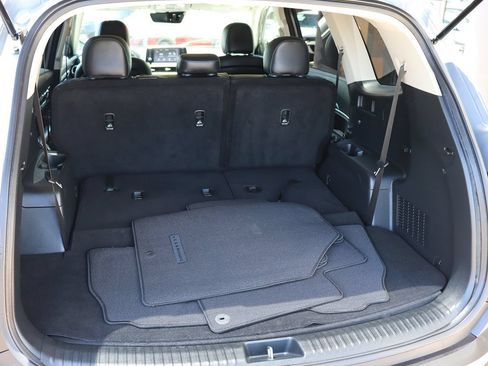 Used 2021 Kia Telluride LX AWD/4WD image 25
