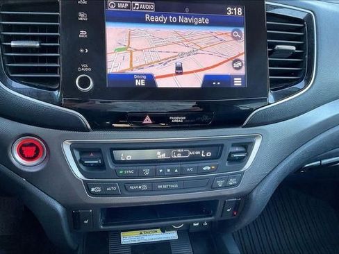 Used 2023 Honda Ridgeline RTL-E image 14