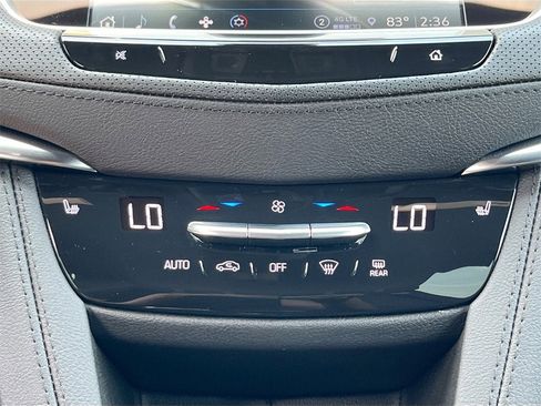 New 2025 Cadillac XT5 Luxury image 16