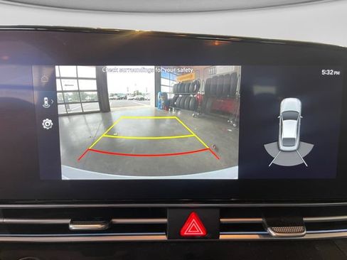 Used 2023 Hyundai Elantra Limited w/ Cargo Package FWD image 24