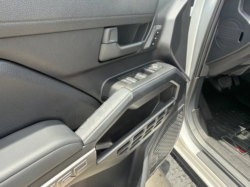 Used 2025 Toyota 4Runner TRD Off-Road Premium AWD/4WD image 19