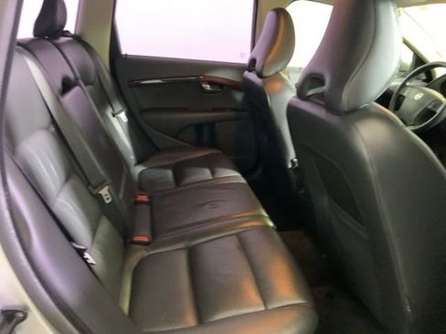 Used 2008 Volvo V70 image 35