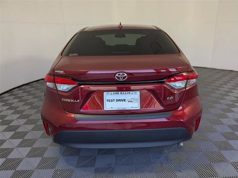 Certified 2023 Toyota Corolla LE image 6