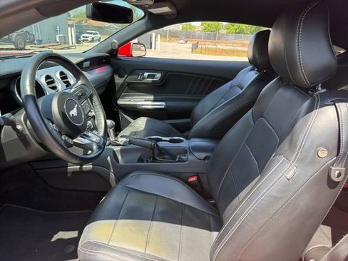 Used 2018 Ford Mustang Premium RWD image 8