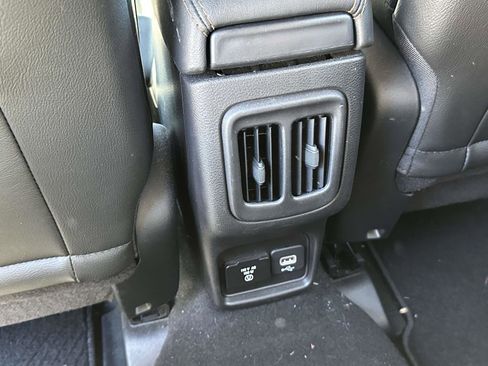 Used 2020 Jeep Compass Limited image 13