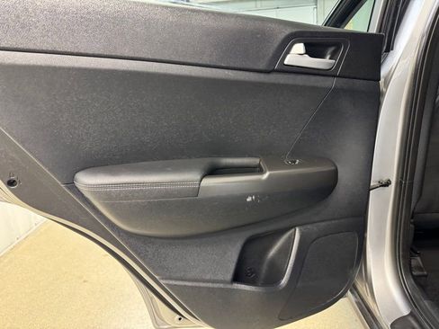Used 2019 Kia Sportage LX image 14