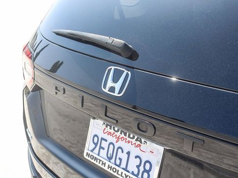 Certified 2023 Honda Pilot Elite image 8