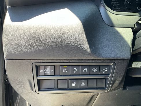 Used 2026 Toyota Tundra Limited w/ TRD Off-Road Package AWD/4WD image 20