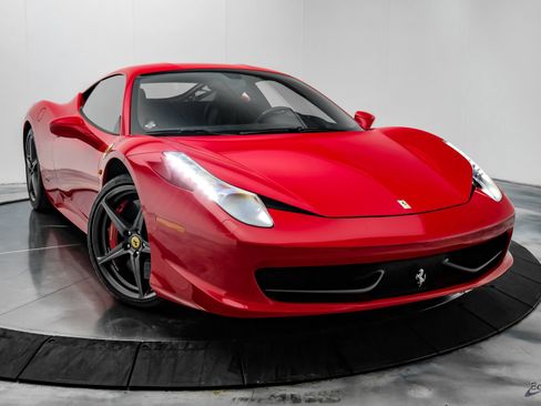 Used 2015 Ferrari 458 Italia Coupe RWD image 30