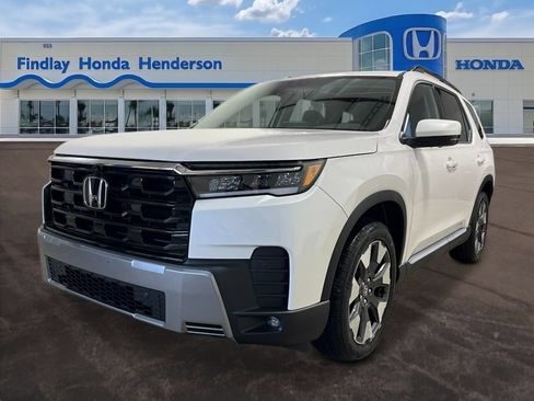 Used 2026 Honda Pilot Touring image 1