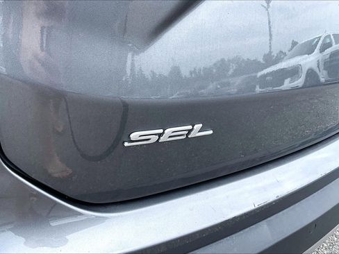 Certified 2024 Ford Edge SEL AWD/4WD image 8